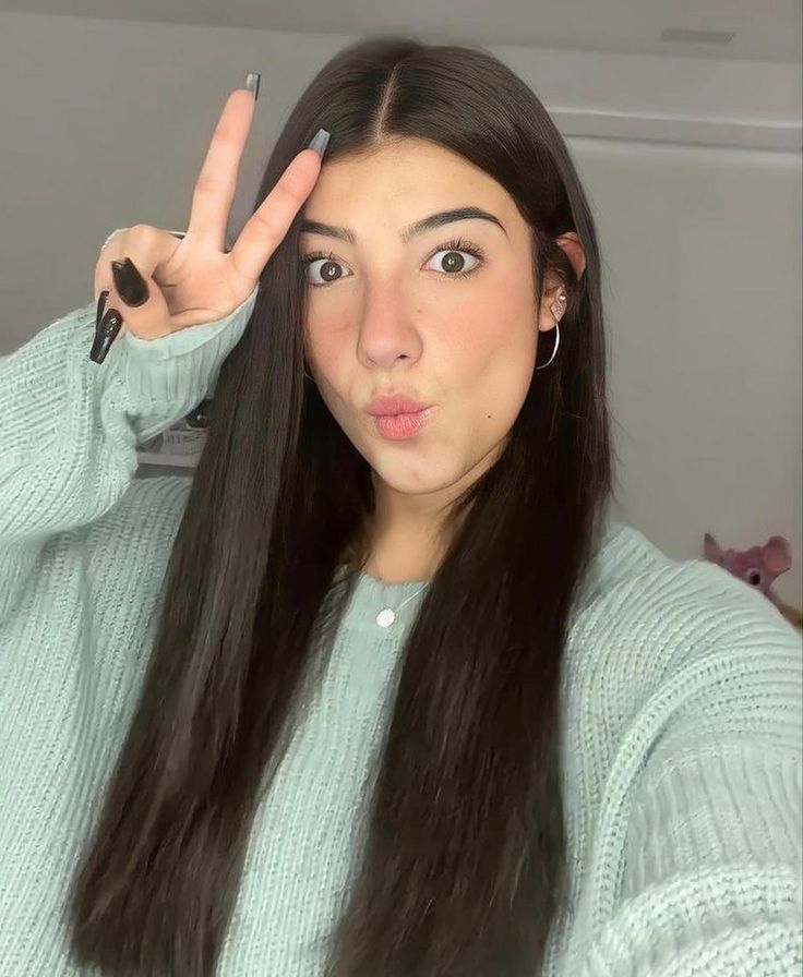 Guíssele Miranda - Compradora de Instagram